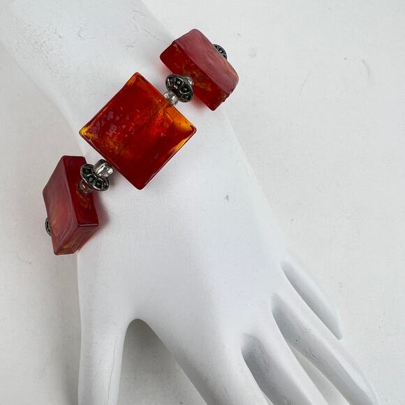 Artisan Bracelet Pierced Dangle Earrings Red Acrylic Square Links Silver Tone - Picture 9 of 10